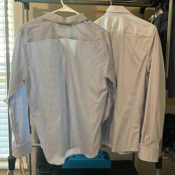 Two (2) Jones New York Signature Non-Iron Button-ups M - Picture 3 of 5